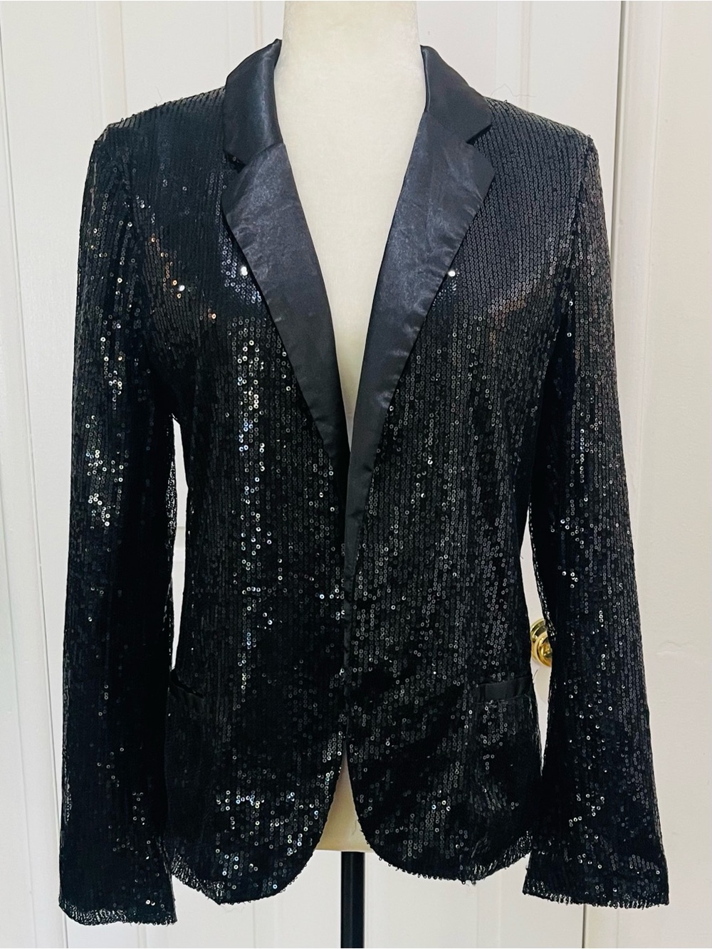Sound & Matter Black Sequin Blazer